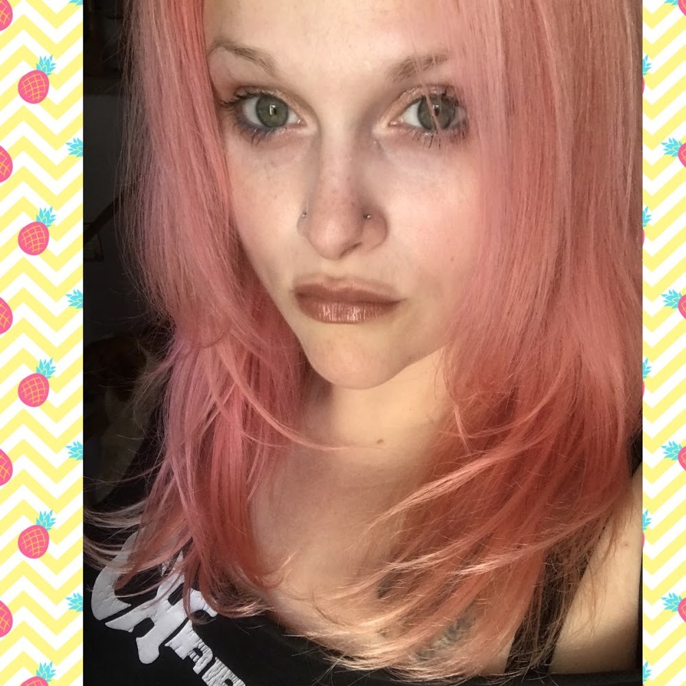 Meet your Posher, Christina